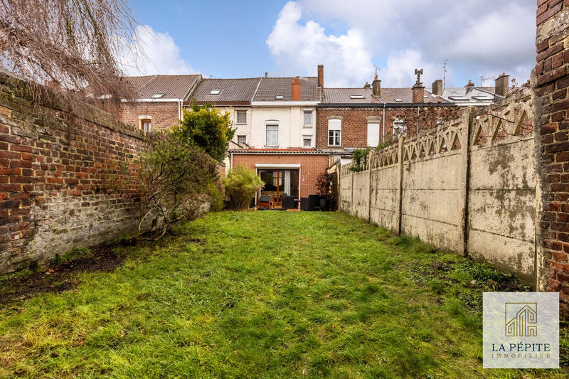 Maison - 125 m² - 5 pièces