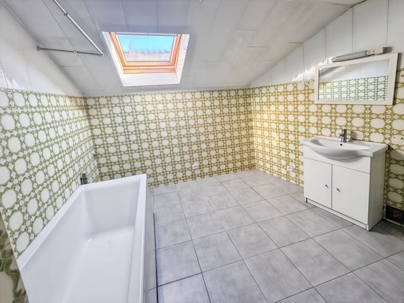 Maison - 97 m² - 4 pièces