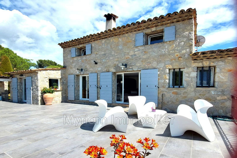 Mas - 185 m² - 6 pièces