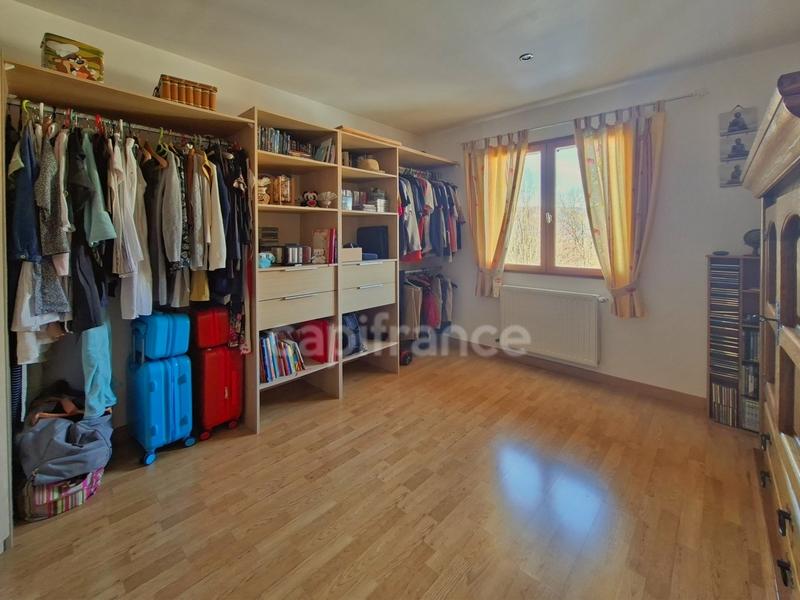 Maison - 115 m² - 6 pièces