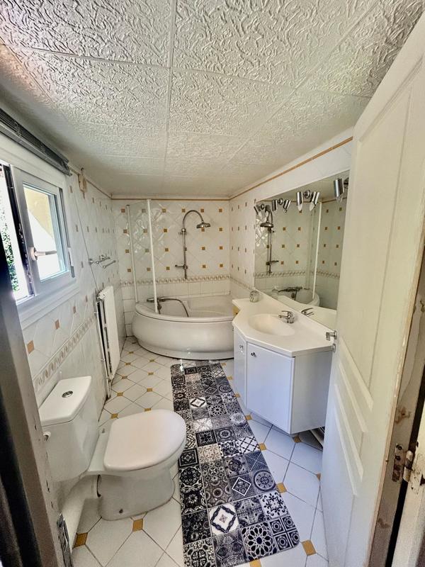 Maison - 105 m² - 4 pièces