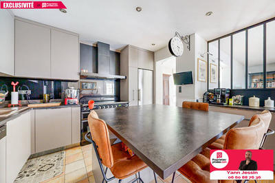 Maison - 188 m² - 7 pièces