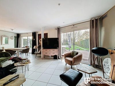 Maison - 210 m² - 9 pièces