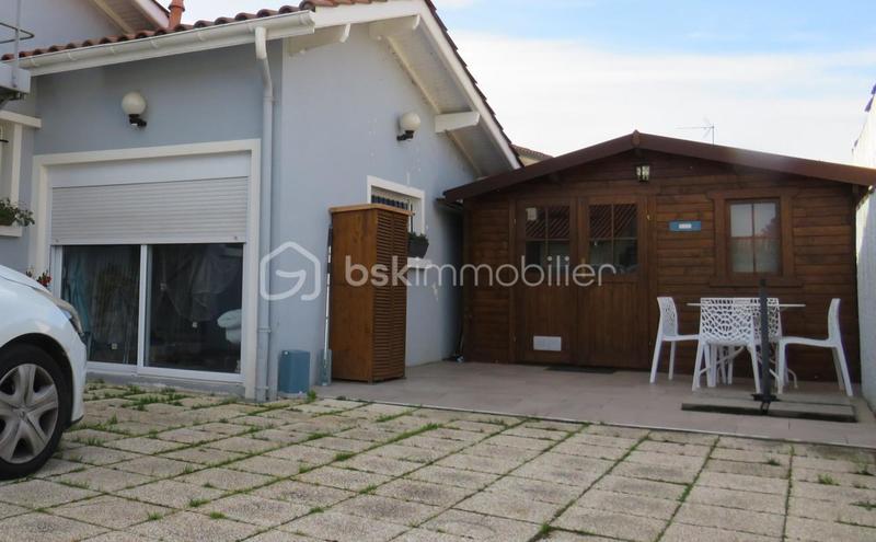 Maison traditionnelle - 90 m² - 4 pièces