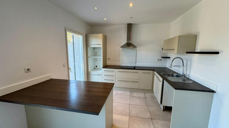 Maison - 137 m² - 5 pièces