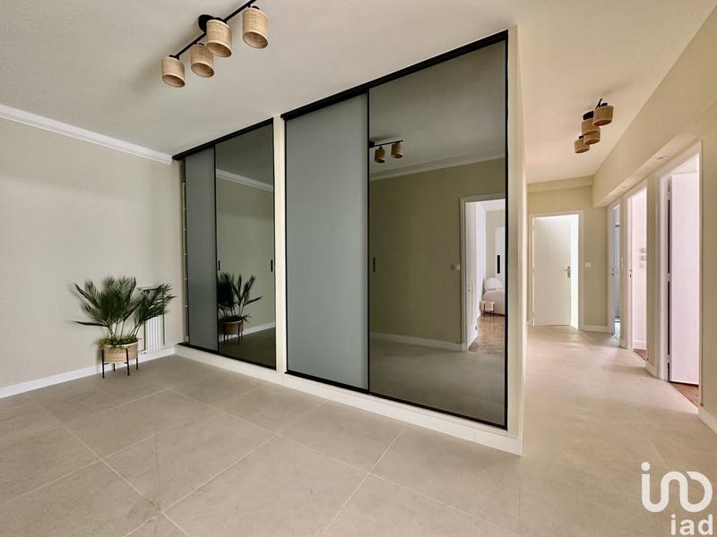 Appartement - 96 m² - 3 pièces