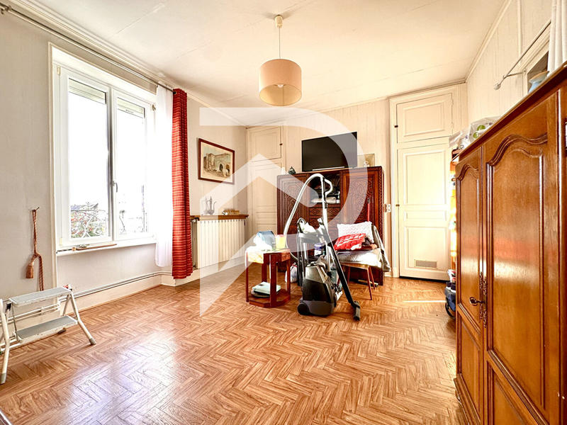 Appartement - 100 m² - 3 pièces