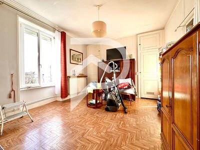 Appartement - 100 m² - 3 pièces