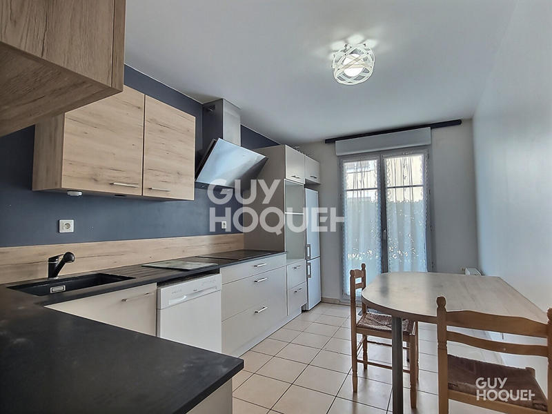 Appartement - 100 m² - 4 pièces