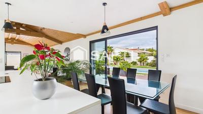 Maison - 178 m² - 6 pièces