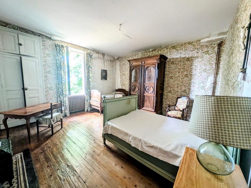 Maison - 297 m² - 10 pièces