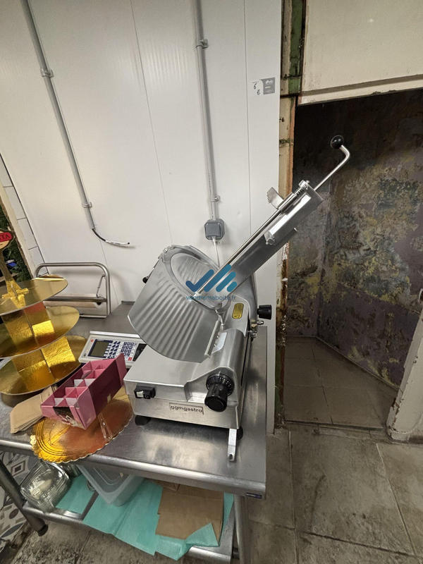 Fonds de commerce - Local commercial - 45 m²