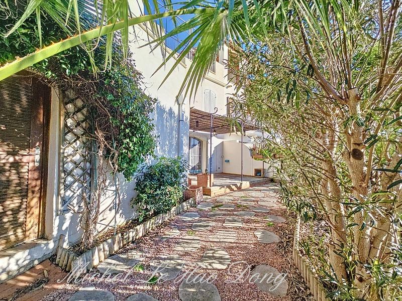 Maison - 102 m² - 4 pièces