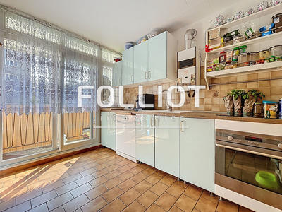 Appartement - 99 m² - 6 pièces