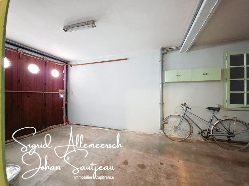 Maison - 200 m² - 9 pièces