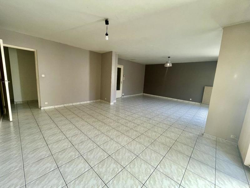 Appartement - 96 m² - 3 pièces