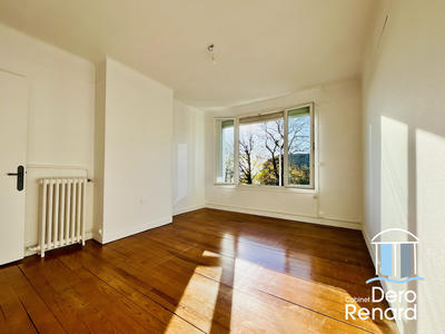 Appartement - 77 m² - 4 pièces