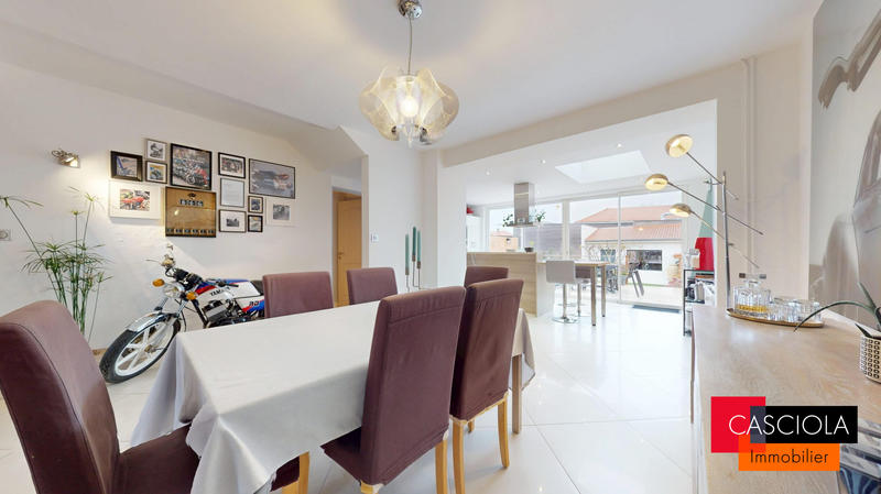 Maison - 131 m² - 6 pièces