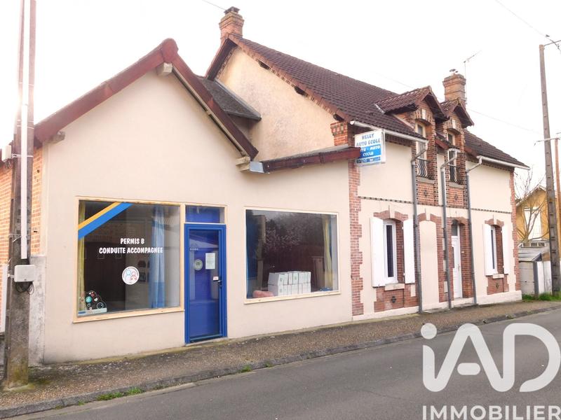 Maison - 211 m² - 7 pièces