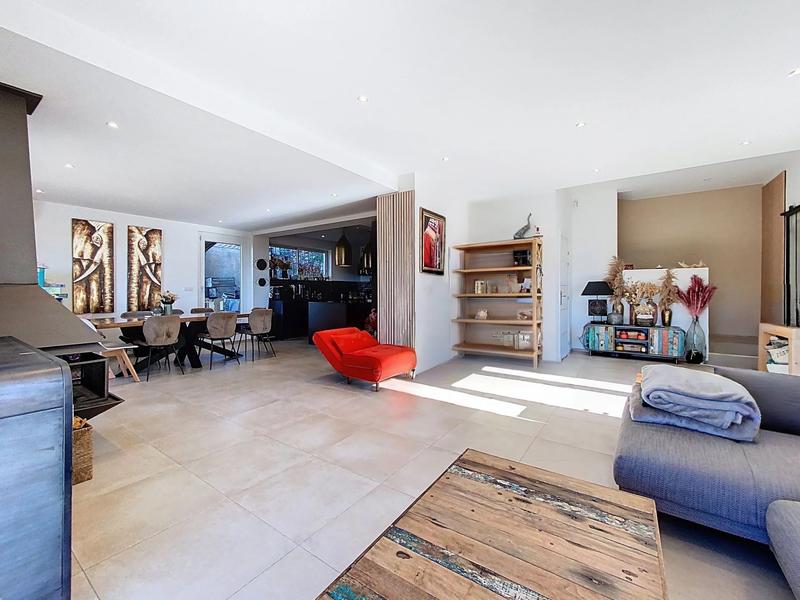 Villa - 144 m² - 5 pièces