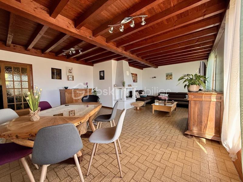 Maison - 121 m² - 5 pièces