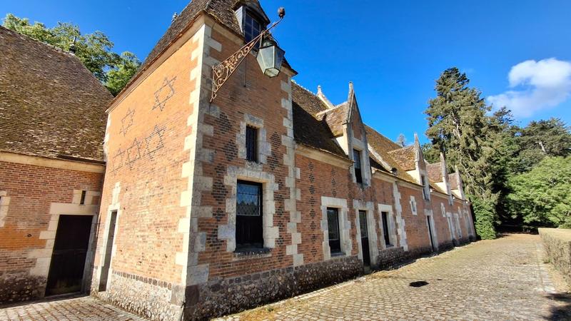 Manoir - 2 500 m² - 35 pièces