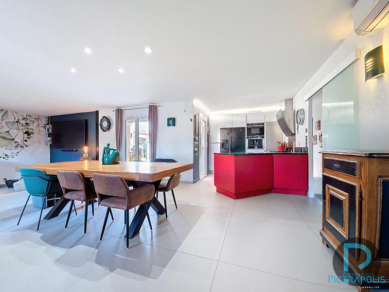 Maison - 100 m² - 4 pièces