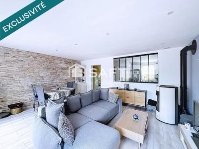 Maison - 95 m² - 5 pièces