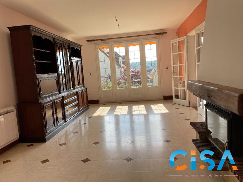 Maison traditionnelle - 130 m² - 6 pièces