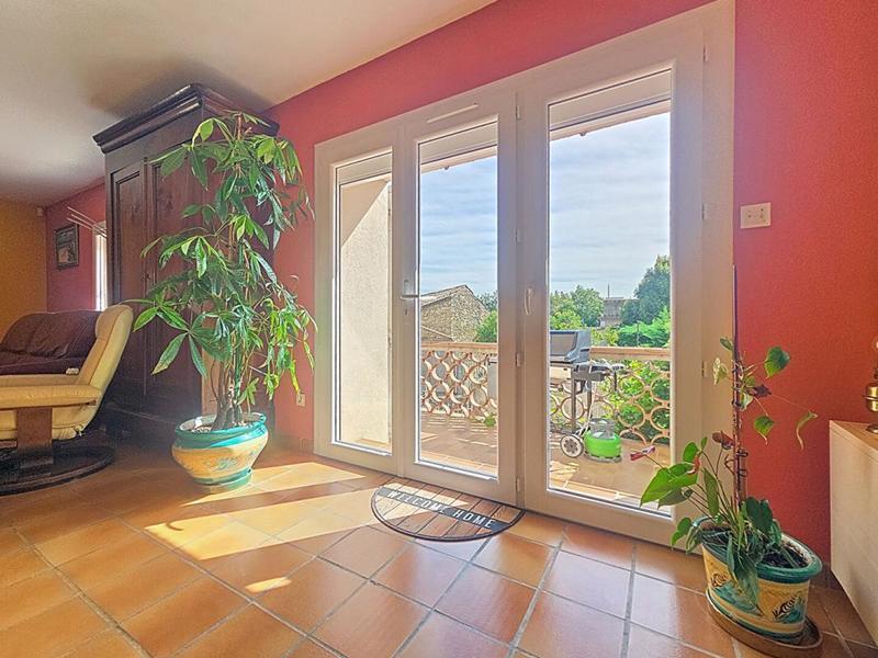 Maison - 210 m² - 8 pièces