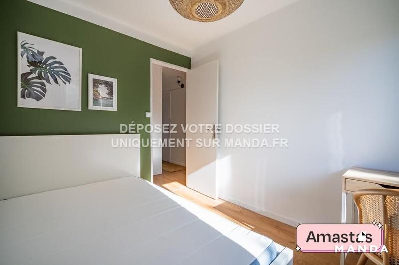 Chambre - 10 m² - 4 pièces