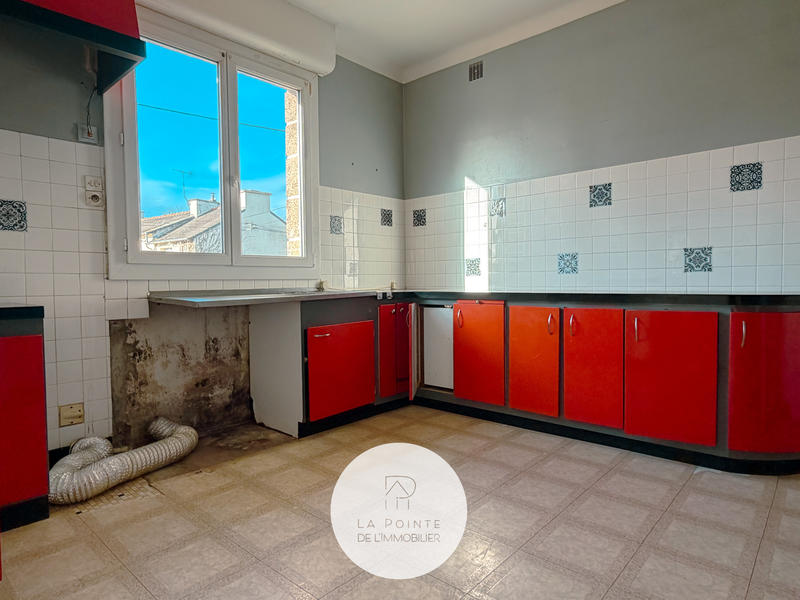 Maison - 390 m² - 8 pièces