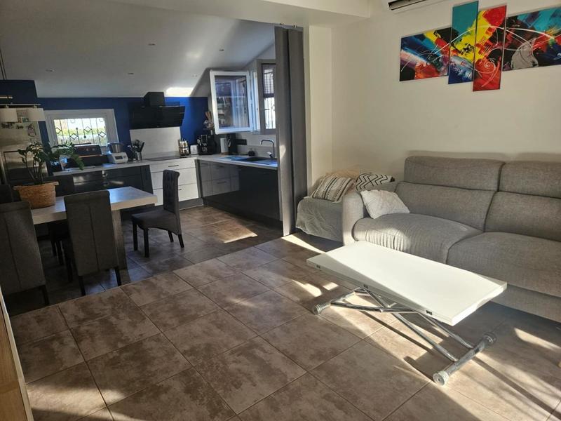 Maison - 85 m² - 4 pièces