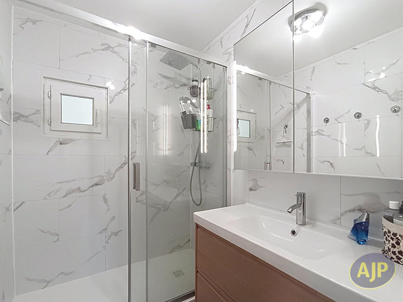 Appartement - 87 m² - 4 pièces