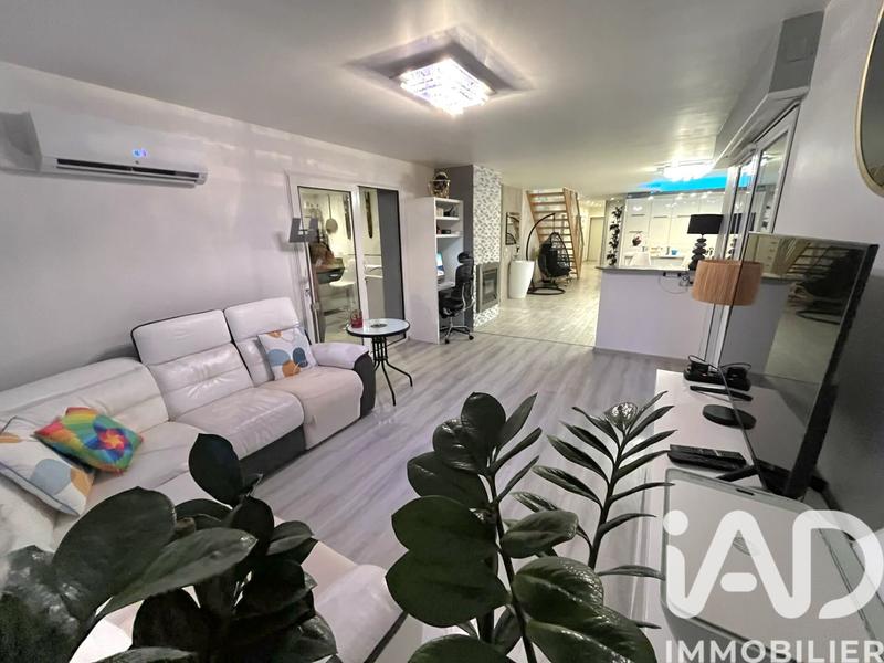 Maison de ville - 188 m² - 9 pièces