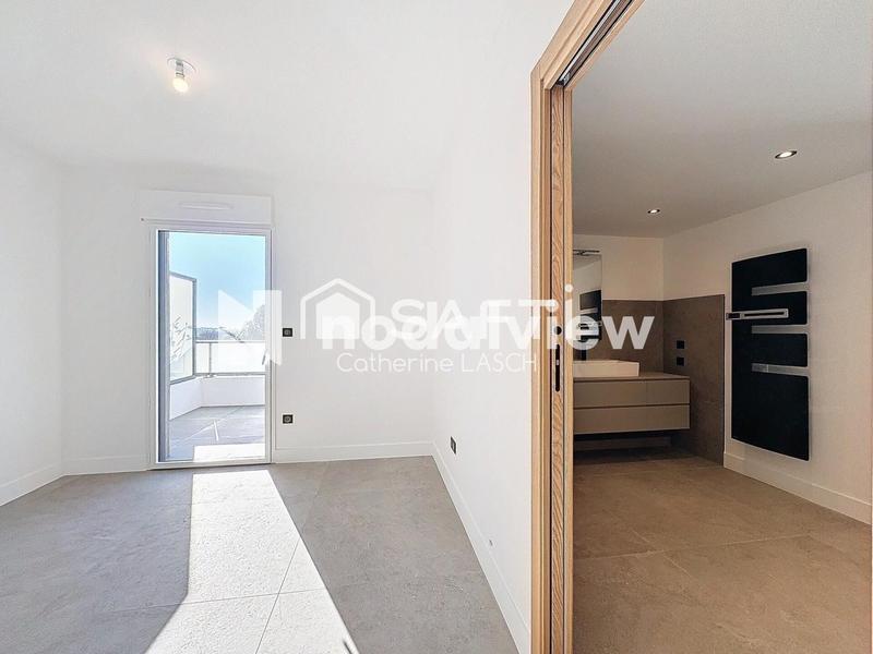 Appartement - 132 m² - 4 pièces