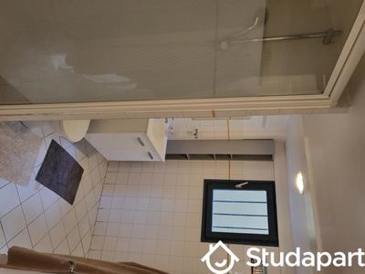 Chambre - 12 m² - 1 pièce