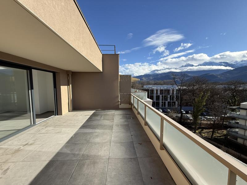 Appartement - 124 m² - 5 pièces