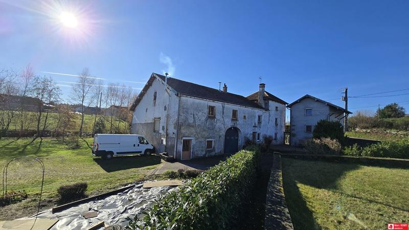 Maison traditionnelle - 223 m² - 9 pièces