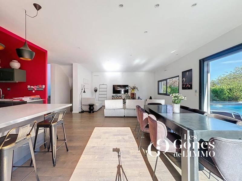 Villa - 165 m² - 6 pièces