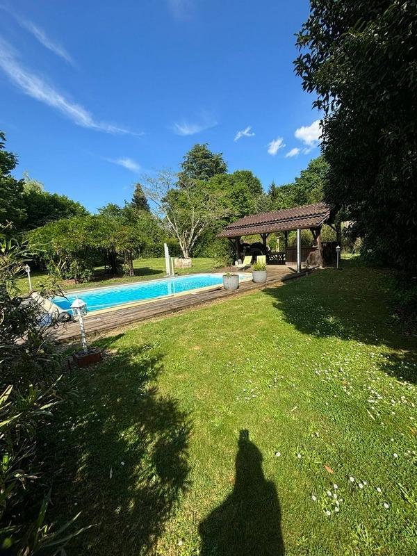 Maison - 182 m² - 7 pièces