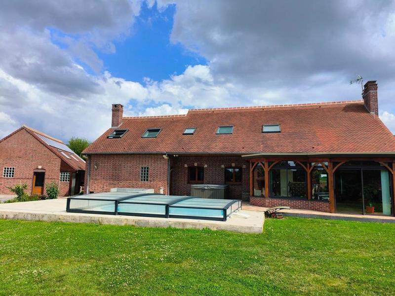 Maison - 262 m² - 7 pièces