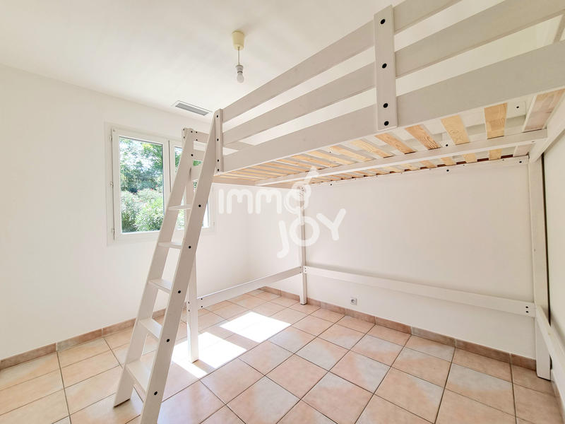 Maison - 93 m² - 5 pièces