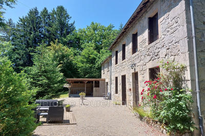 Maison - 298 m² - 12 pièces