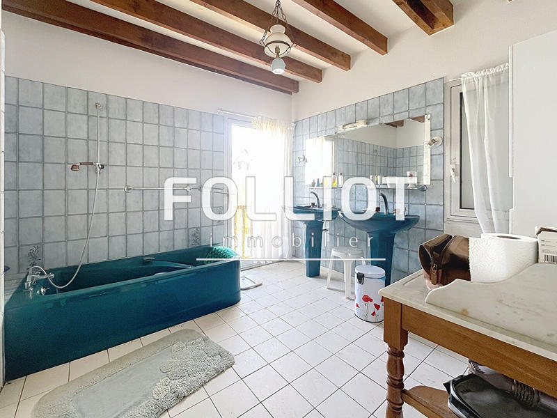 Maison - 120 m² - 5 pièces