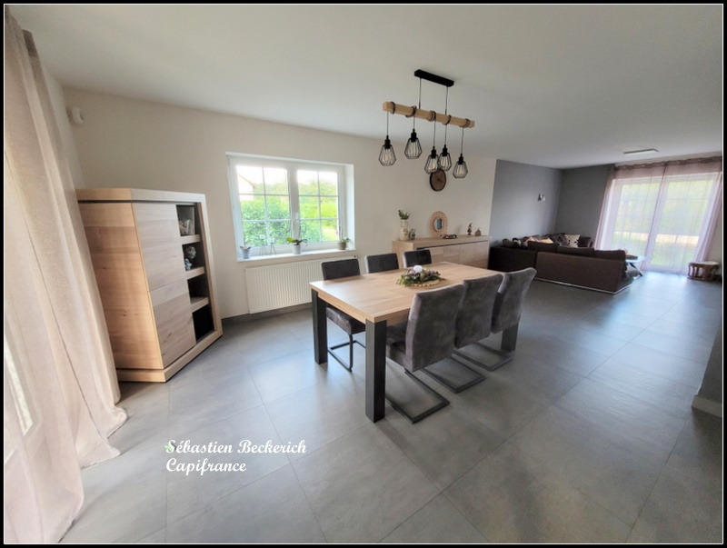 Maison - 166 m² - 6 pièces