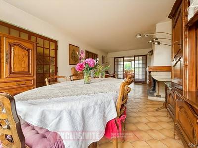 Maison - 128 m² - 5 pièces