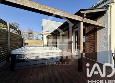 Maison - 175 m² - 6 pièces