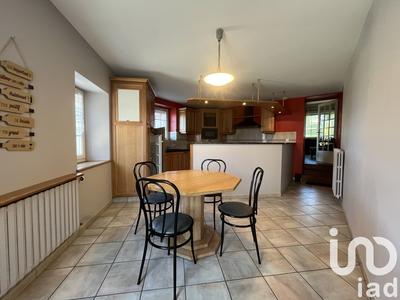 Maison - 233 m² - 6 pièces