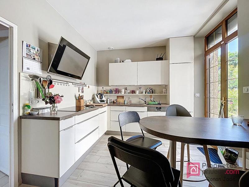 Maison - 165 m² - 8 pièces